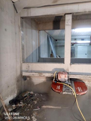 Cięcie ścian na ul. Tomickiego w Krakowie